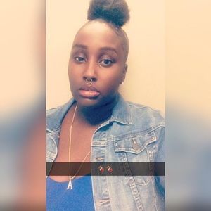 Meet your Posher, Alize